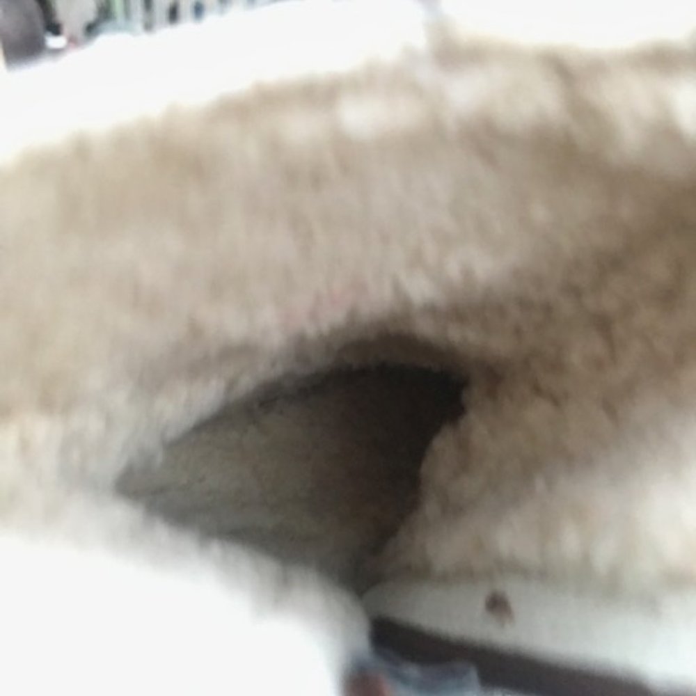 Ugg Style 5604 - image 8